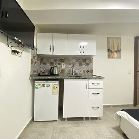 Comfortable And Central Studio Flat In Beyoglu Istanbul Exterior photo